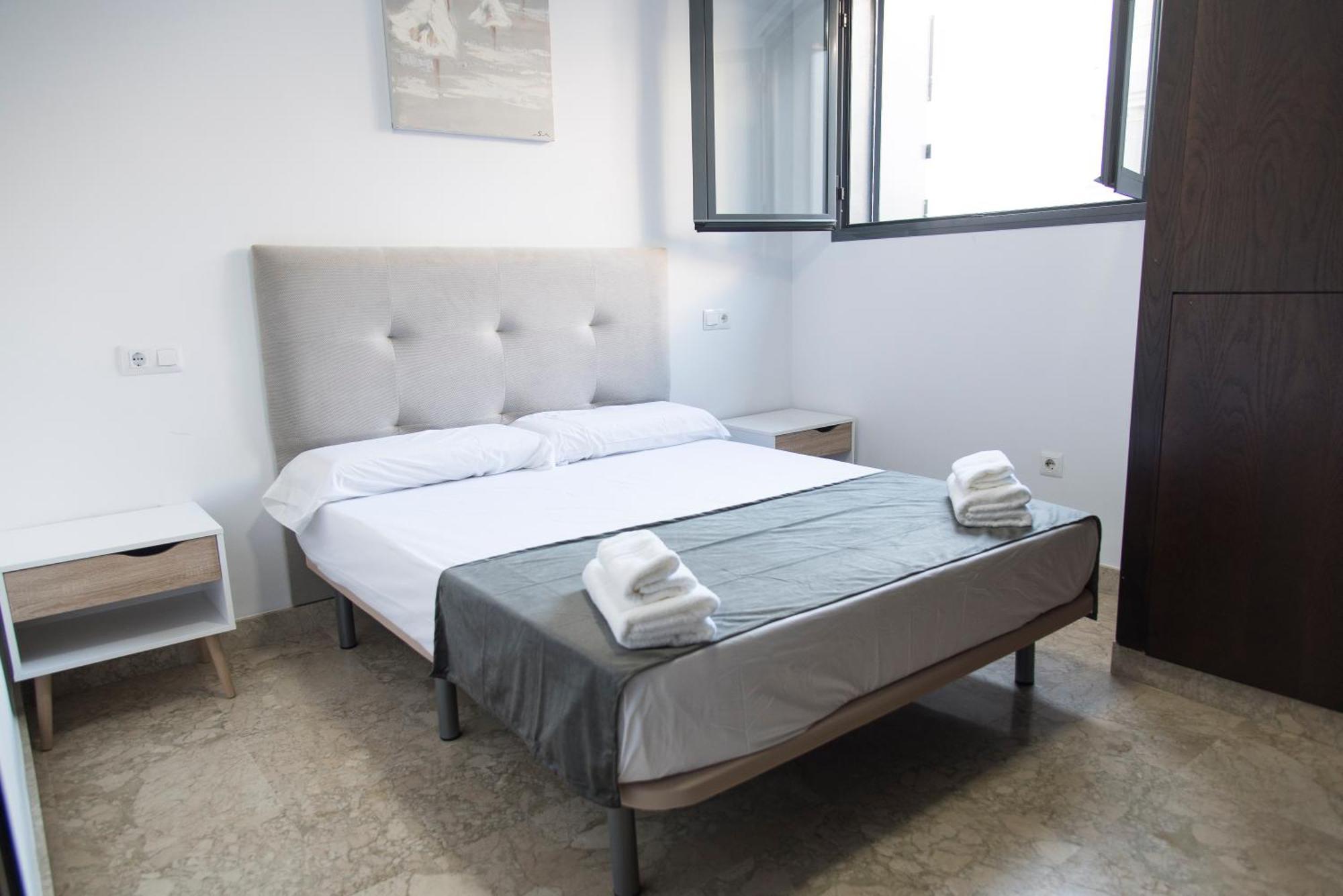 Nightinsevilla Teodosio Free Parking Exterior foto