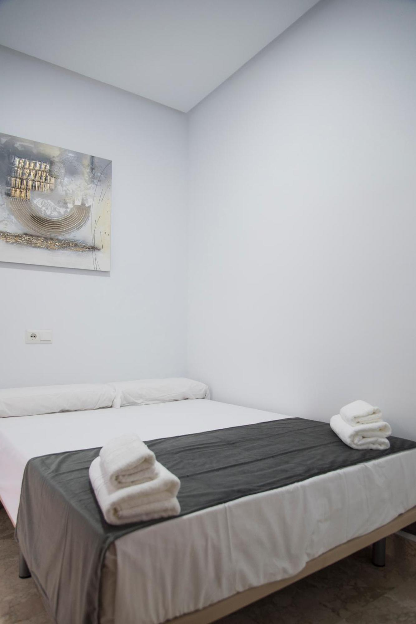 Nightinsevilla Teodosio Free Parking Exterior foto