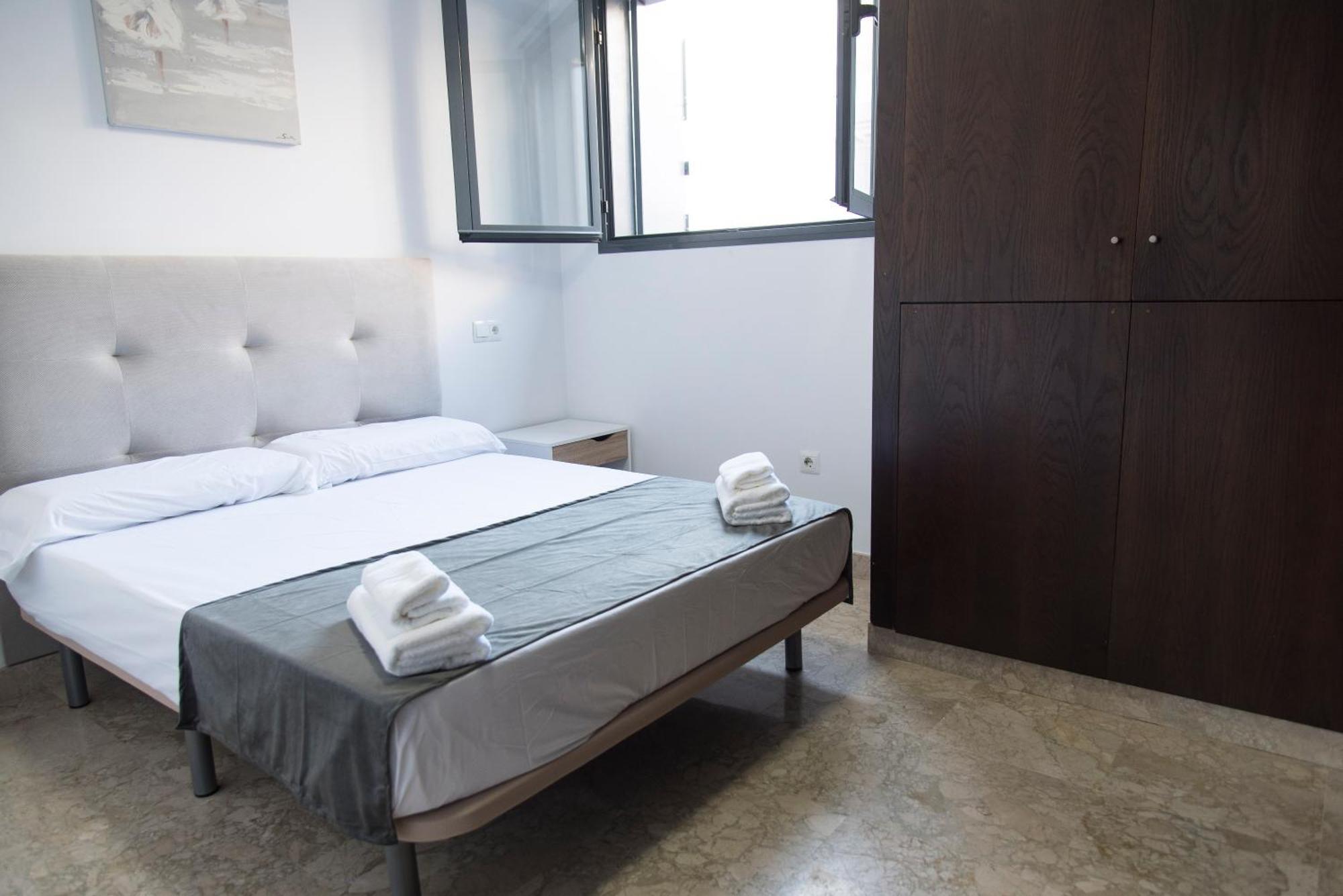 Nightinsevilla Teodosio Free Parking Exterior foto